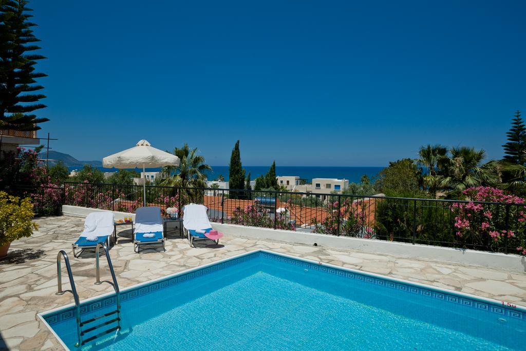 Amalia Villa Polis Esterno foto