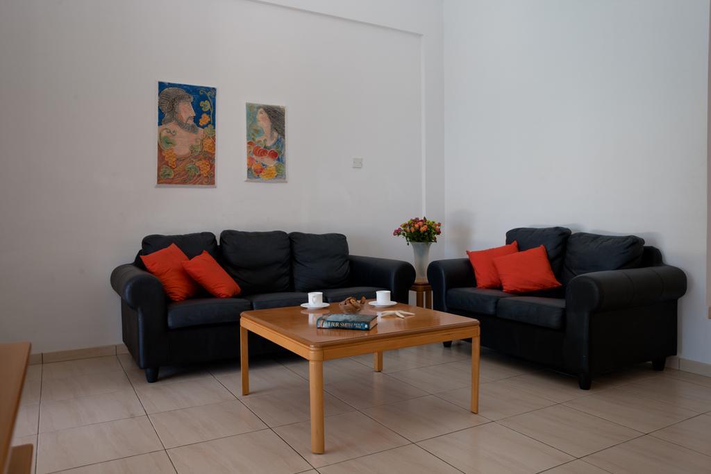Amalia Villa Polis Esterno foto